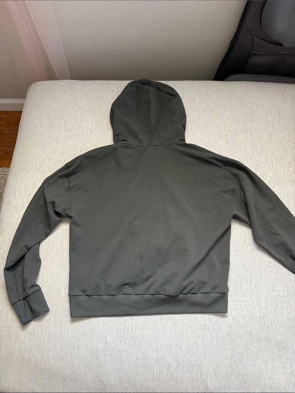 Vuori Dark Green Full-Zip Hooded Sweatshirt - Picture 5 of 5